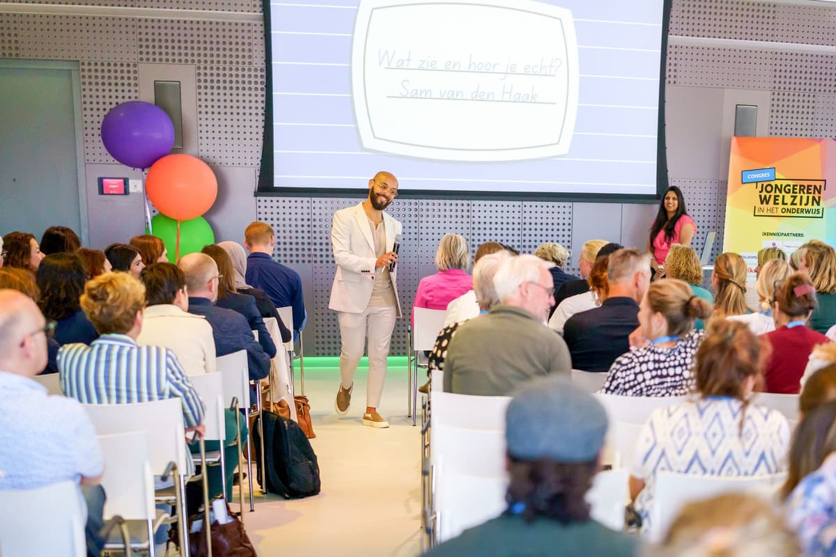 Karim als schrijver en adviseur